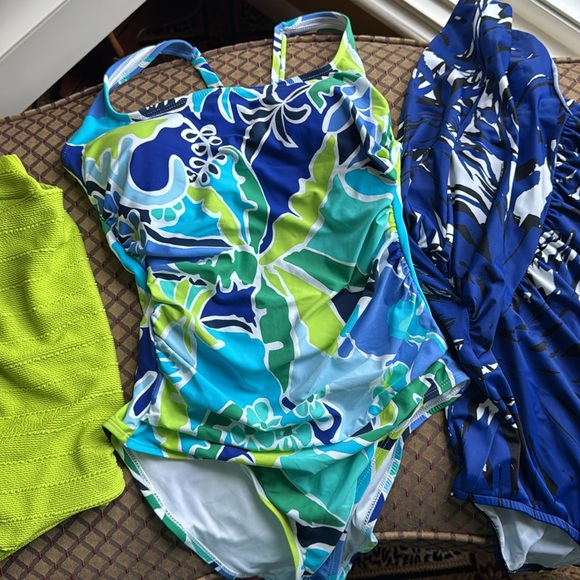 Nautica Blue and Green,Magic suit blue, white & black, Lime Micheal Kors. 10’s. - Picture 1 of 8